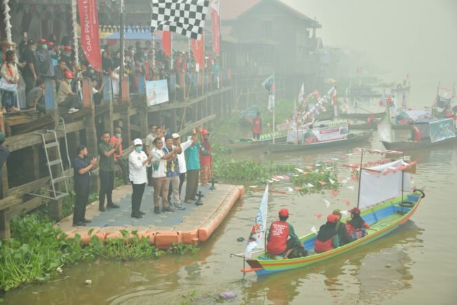 
 Festival Hasil Panen Raya Semangka Daha