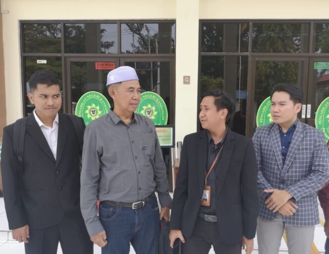 
 Khairul Anwar Gugat Hak Tanah di Desa Madang yang Digarap Diduga Tidak Sah